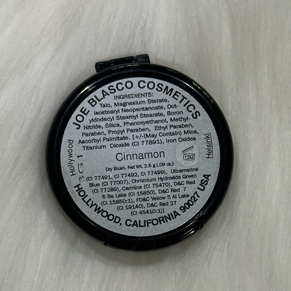 Joe Blasco Dry Blush in Cinnamon – Full Size - Picture 4 of 4